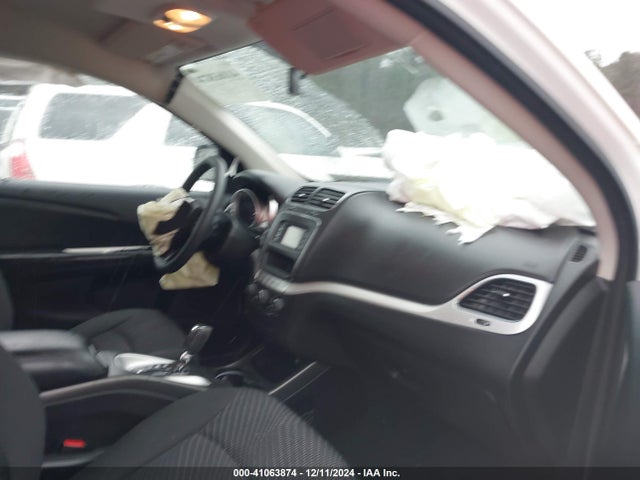 Dodge JOURNEY SE 2018 3C4PDCAB7JT357314 Image 5