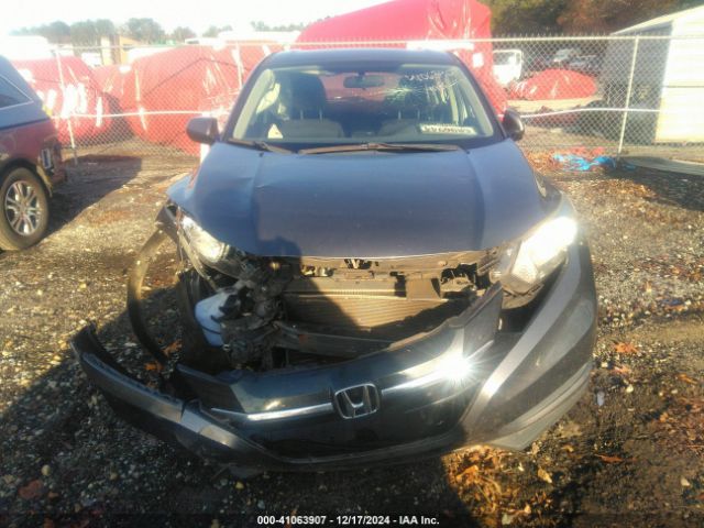 3CZRU5H39JG700226 Honda HR-V LX