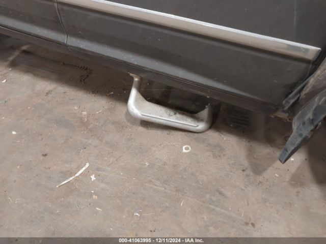 1C6RR7NT7HS697280 RAM 1500 Laramie  4x4 5'7 Box