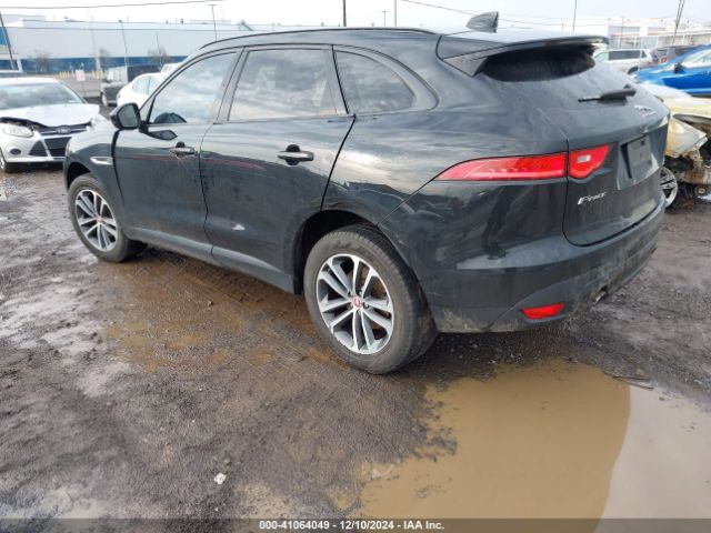 2018 JAGUAR F-PACE SADCJ2FX9JA270886 Photo 2
