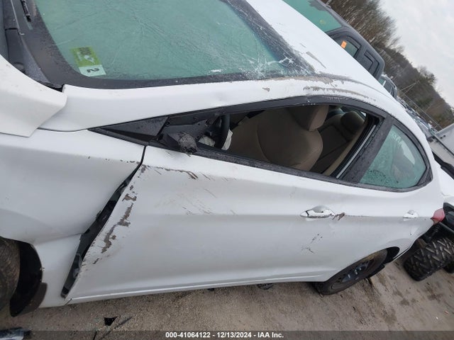 Hyundai ELANTRA SE 2016 5NPDH4AE6GH757106 Image 15