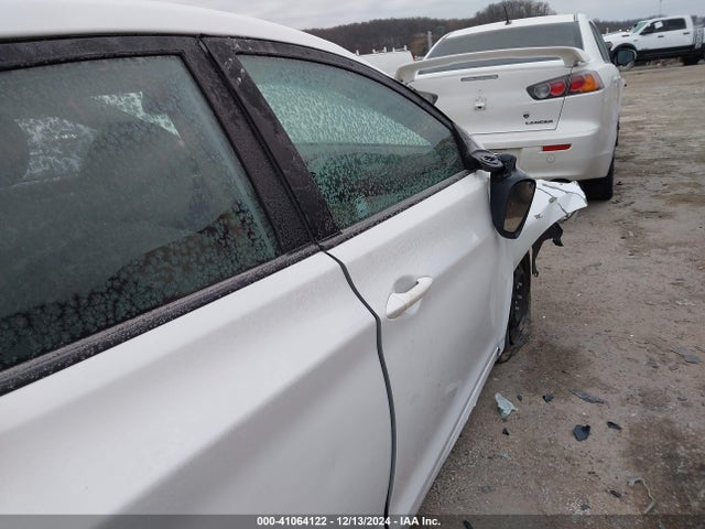 Hyundai ELANTRA SE 2016 5NPDH4AE6GH757106 Image 17