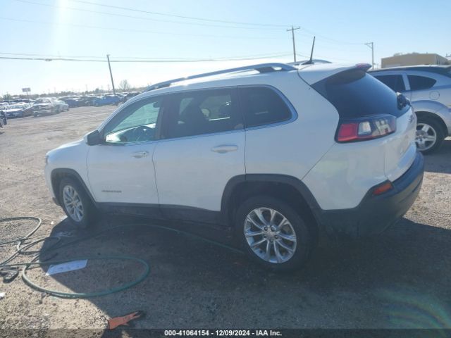 1C4PJLCB0KD131452 Jeep Cherokee Latitude