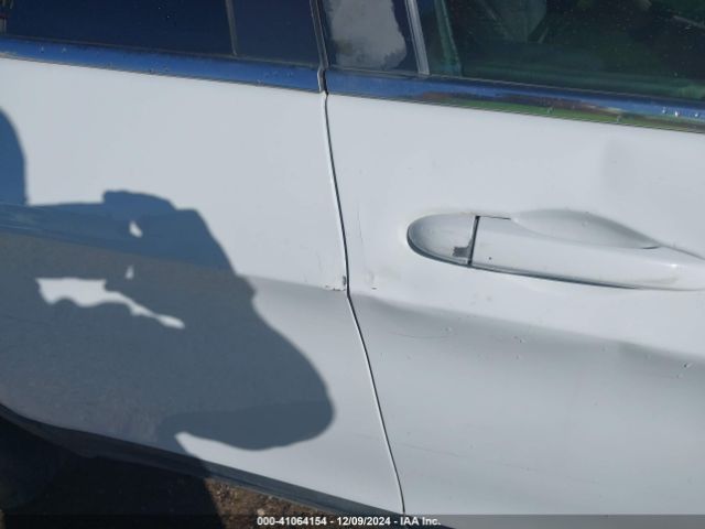 1C4PJLCB0KD131452 Jeep Cherokee Latitude