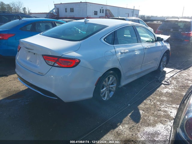 Chrysler 200 Limited 2015 1C3CCCAB1FN641745 Image 4