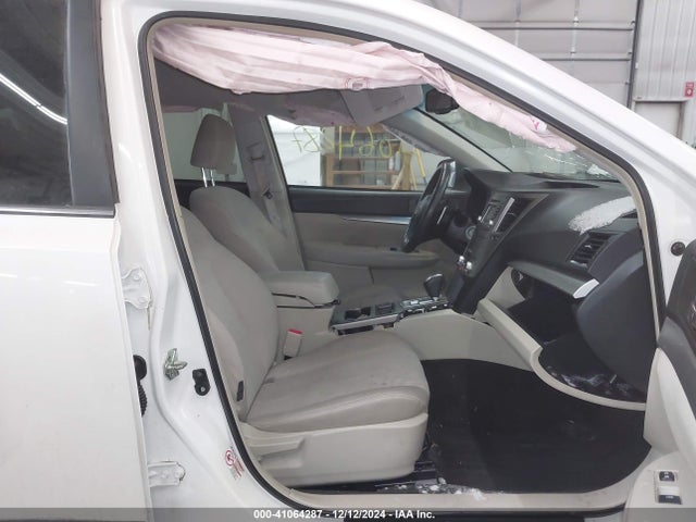 Subaru Outback 2.5i Premium 2014 4S4BRBCC9E3238205 Image 5