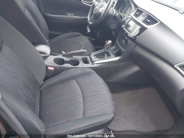 3N1AB7AP0KL626532 Nissan SENTRA SV