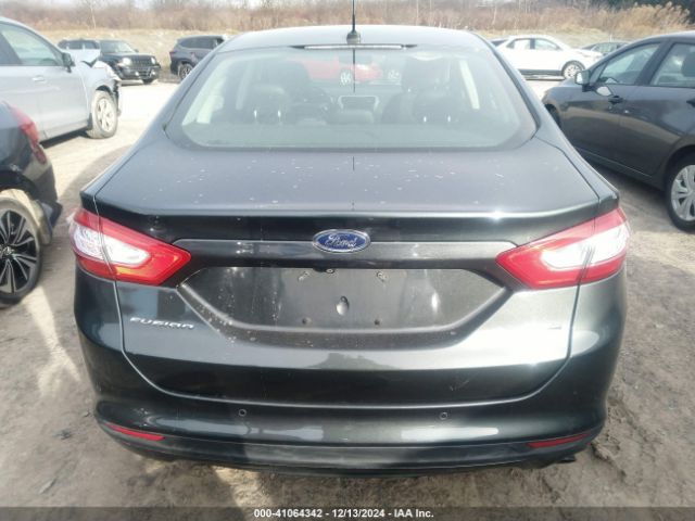 3FA6P0HD1FR122197 Ford FUSION SE