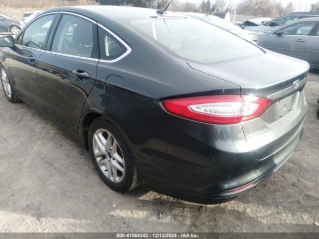 3FA6P0HD1FR122197 Ford FUSION SE