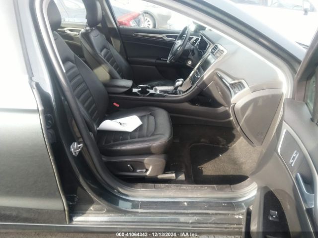 3FA6P0HD1FR122197 Ford FUSION SE