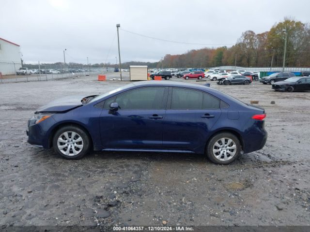 JTDEPMAE3NJ194706 Toyota COROLLA LE
