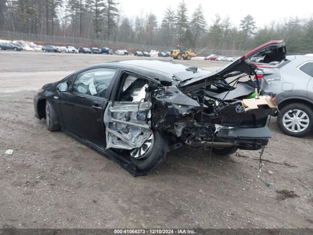 JTDKAMFP5M3174944 Toyota Prius Prime Le