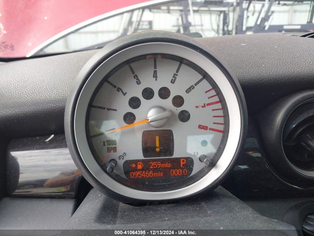 2008 MINI COOPER S CLUBMAN WMWMM33578TP89298 Photo 6