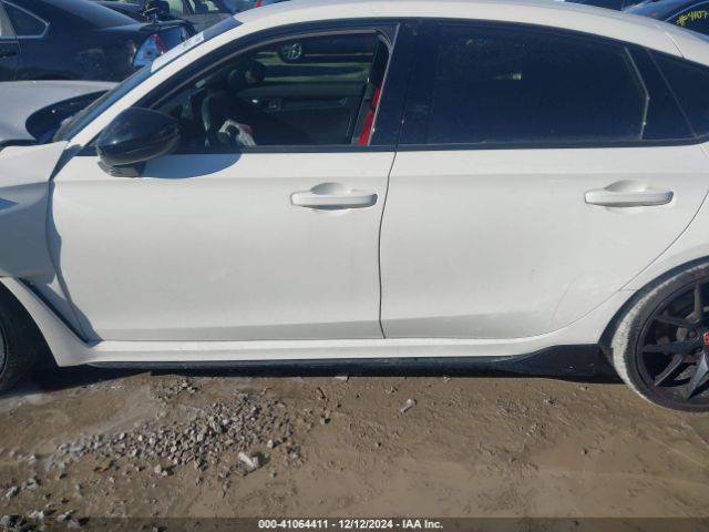 JHMFL5G48PX001422 Honda Civic Type R Touring