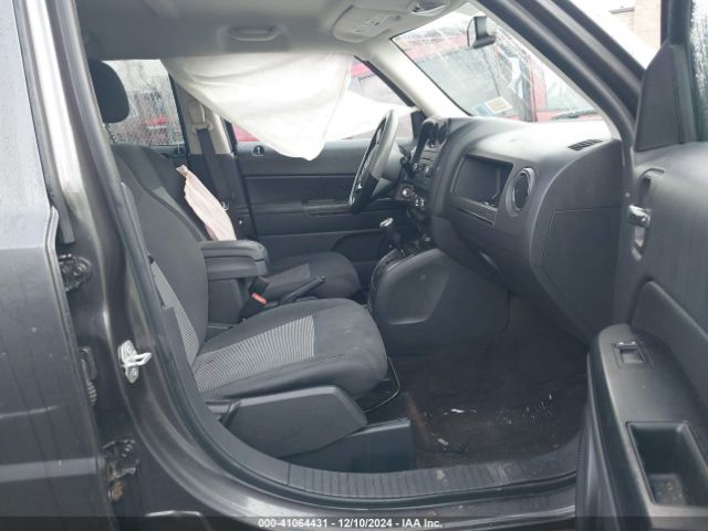 1C4NJRBB0GD673931 Jeep Patriot Sport