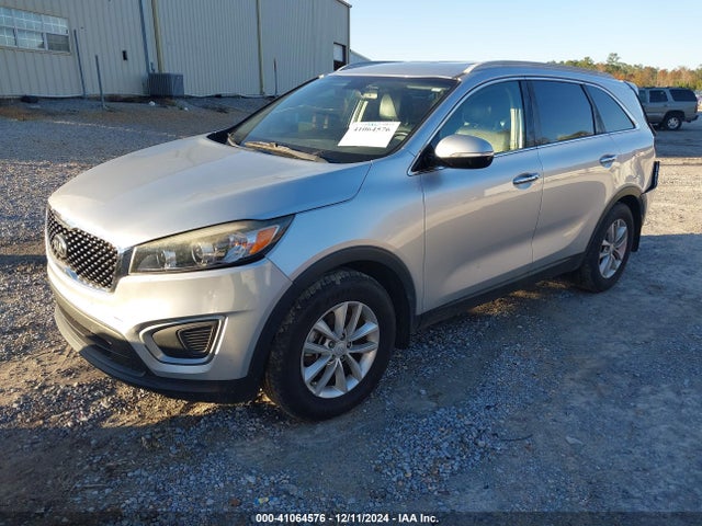 5XYPG4A37HG279057 KIA Sorento 2.4l Lx