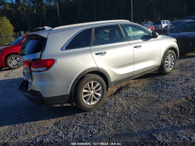 5XYPG4A37HG279057 KIA Sorento 2.4l Lx