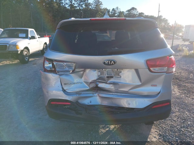 5XYPG4A37HG279057 KIA Sorento 2.4l Lx