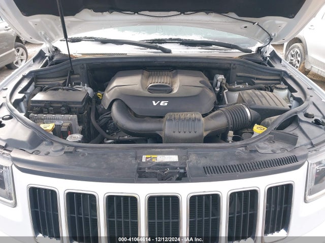1C4RJEAG1FC235768 Jeep Grand Cherokee Laredo