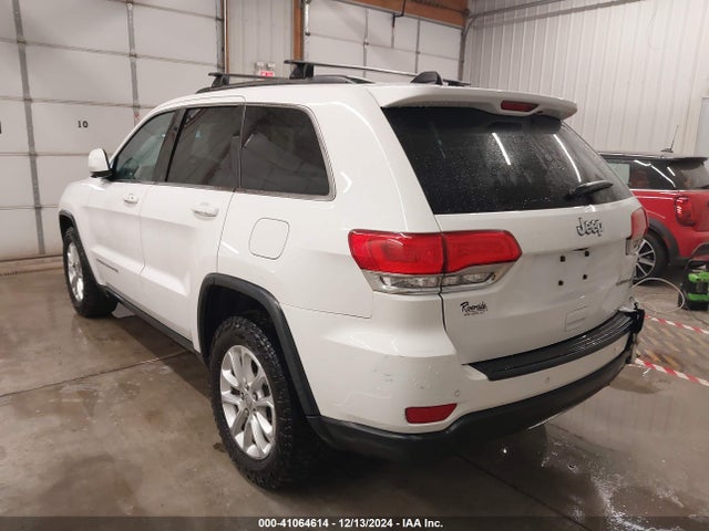 1C4RJEAG1FC235768 Jeep Grand Cherokee Laredo