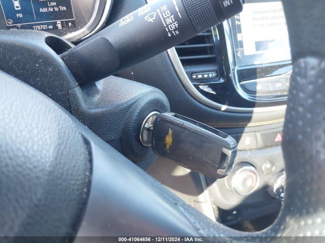 Chevrolet Trax Lt 2017 3GNCJLSBXHL280963 Image 11