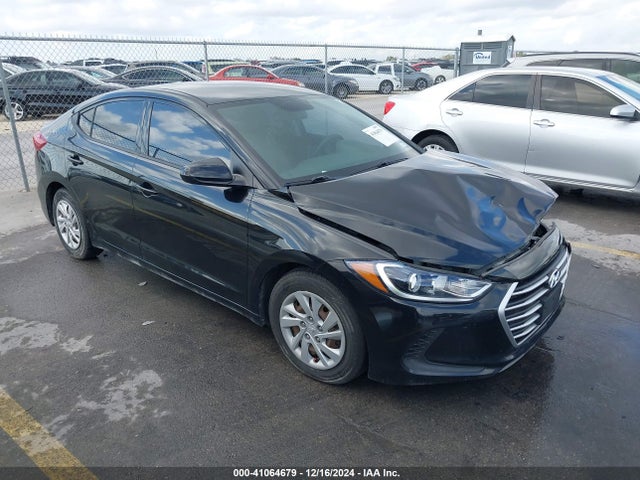 2018 5NPD74LF3JH261535 main image