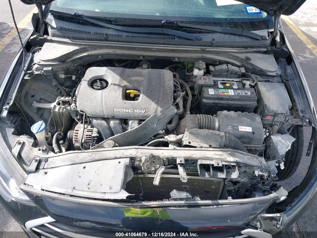 Hyundai ELANTRA SE 2018 5NPD74LF3JH261535 Image 10