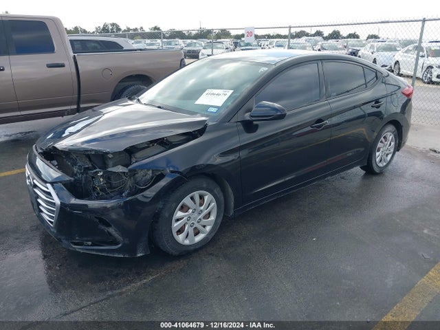 Hyundai ELANTRA SE 2018 5NPD74LF3JH261535 Image 2