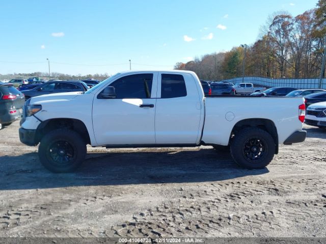 5TFUM5F10GX068836 Toyota Tundra Sr 4.6l V8