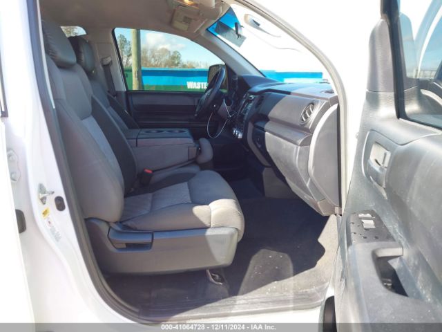 5TFUM5F10GX068836 Toyota Tundra Sr 4.6l V8