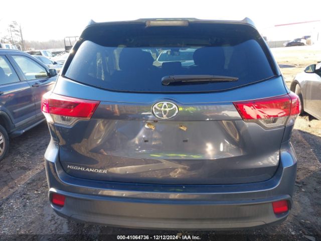 5TDZARFH6KS042758 Toyota Highlander Le