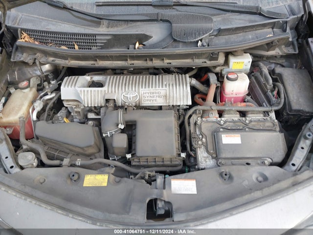 Toyota Prius V Two 2015 JTDZN3EU2FJ023207 Image 10