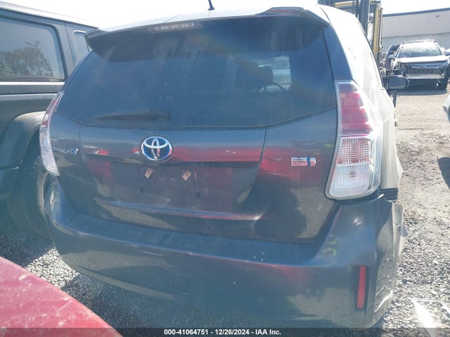 Toyota Prius V Two 2015 JTDZN3EU2FJ023207 Image 16