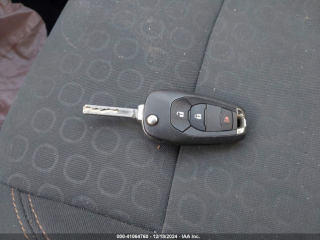 KL7CJNSB1LB076032 Chevrolet Trax Awd Ls