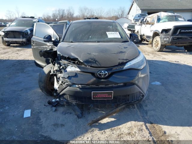 NMTKHMBX2MR129989 Toyota C-HR XLE