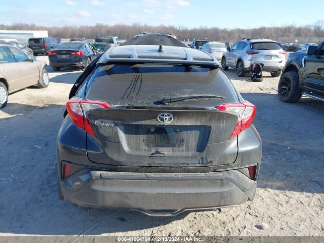 NMTKHMBX2MR129989 Toyota C-HR XLE