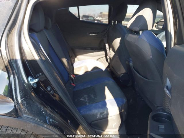 NMTKHMBX2MR129989 Toyota C-HR XLE