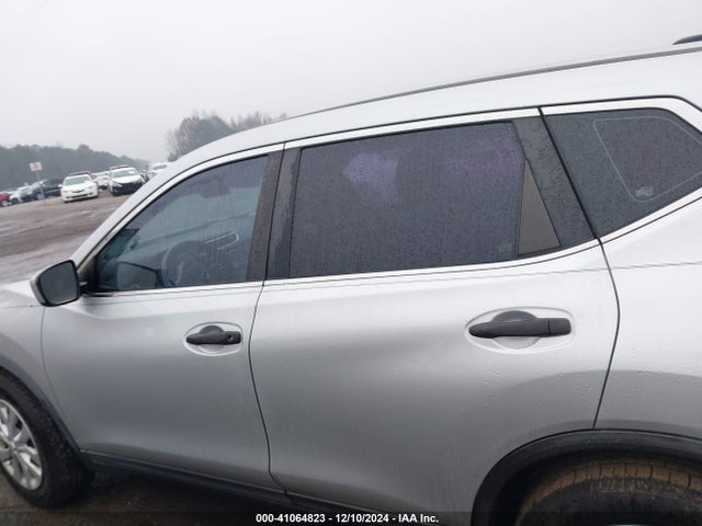 Nissan ROGUE S 2016 KNMAT2MV7GP609018 Image 14