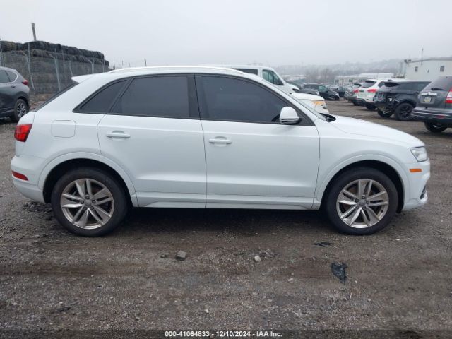 WA1ECCFS3HR001569 Audi Q3 2.0t Premium