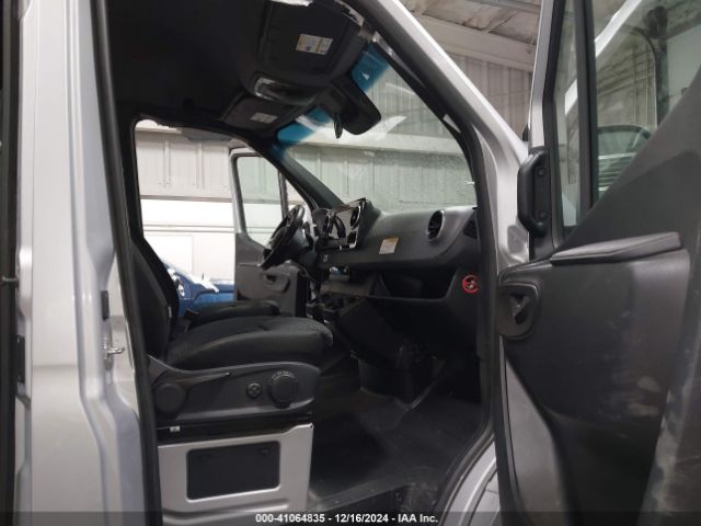 W2W4ECVY0MT066949 Freightliner Sprinter 2500 High Roof V6