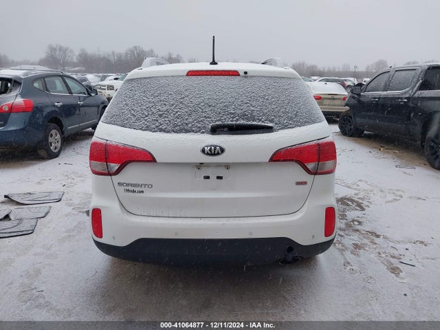 KIA SORENTO LX 2014 5XYKTCA68EG508061 Image 17