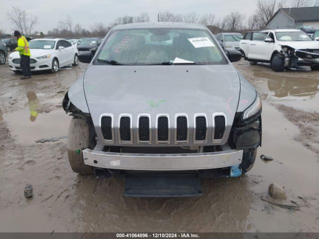 1C4PJLAB7HW663474 Jeep Cherokee Sport Fwd