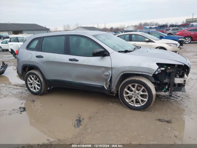 1C4PJLAB7HW663474 Jeep Cherokee Sport Fwd