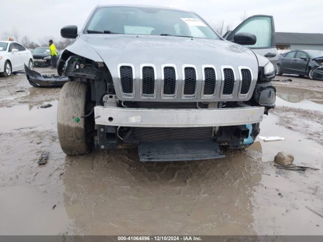 1C4PJLAB7HW663474 Jeep Cherokee Sport Fwd