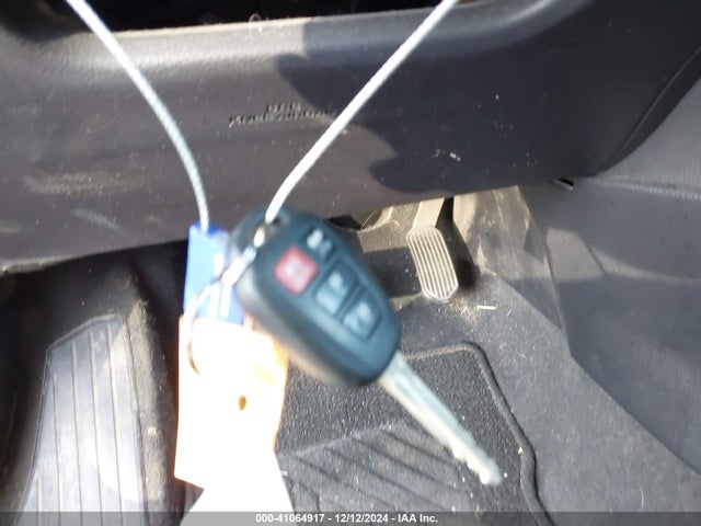 Toyota Corolla Le Plus 2014 2T1BURHE9EC184269 Image 11