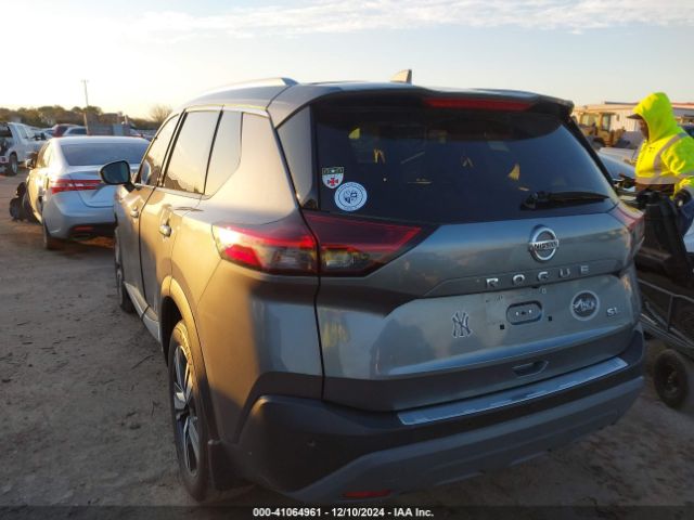 5N1AT3CA6MC831455 Nissan Rogue Sl Fwd