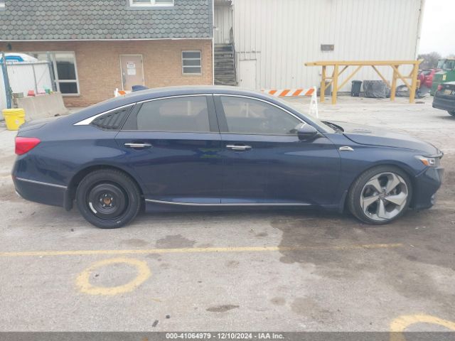 1HGCV2F90JA032170 Honda Accord Touring 2.0t