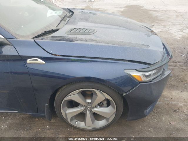 1HGCV2F90JA032170 Honda Accord Touring 2.0t
