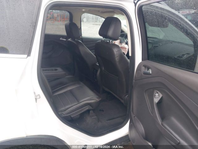 1FMCU9J93EUE19412 Ford Escape Titanium