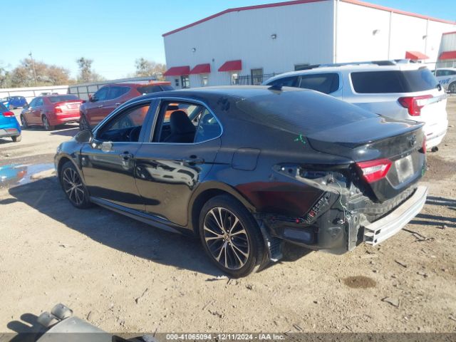 2020 TOYOTA CAMRY 4T1G11AK7LU986010 Photo 2